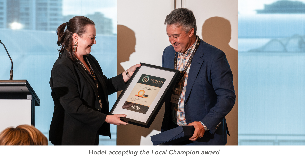 Hodei accepting award